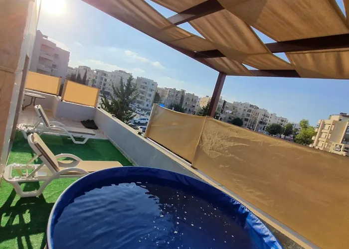 Rooftop Pool With Terraces F-R