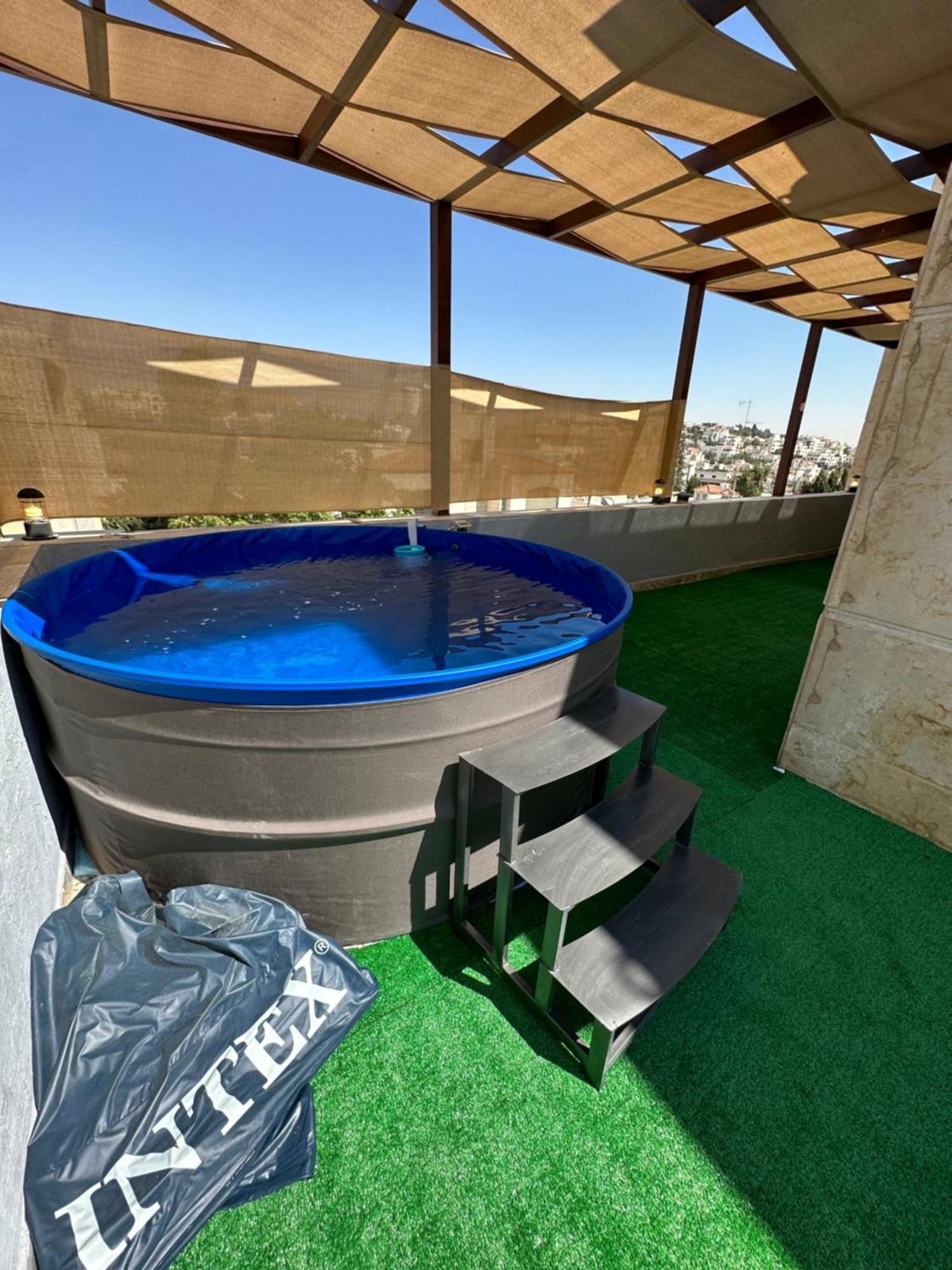Rooftop Pool With Terraces F-r Amman