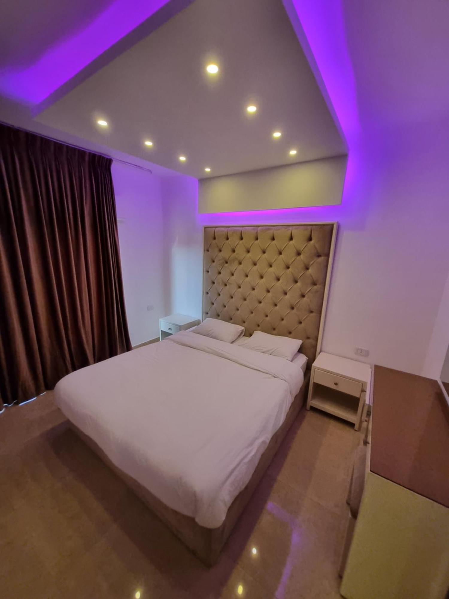 Rooftop Pool With Terraces F-r Apartment Amman