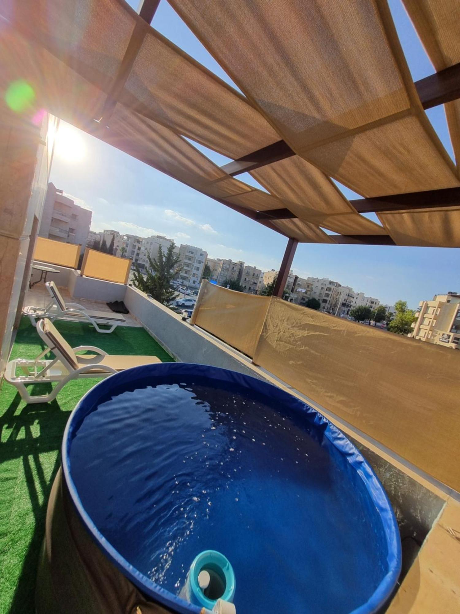 Rooftop Pool With Terraces F-r Amman